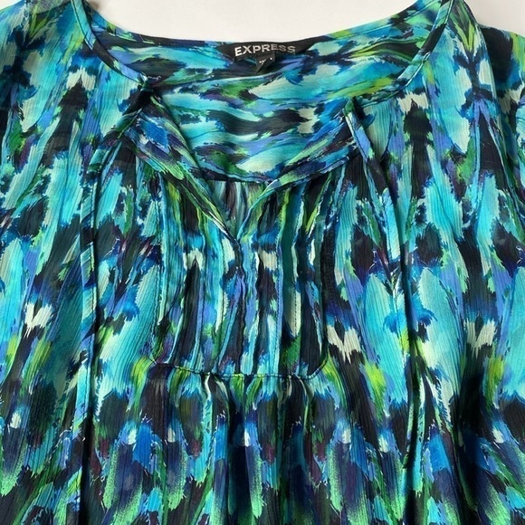 Express ikat print top size XS blue green teal relaxed beachy vibe - Picture 5 of 14